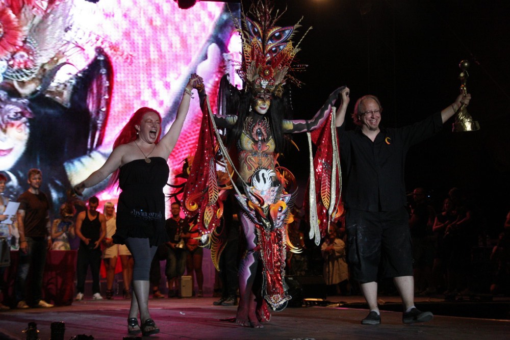 Scott Fray and Madelyn Greco at the World Bodypainting Championship victory
